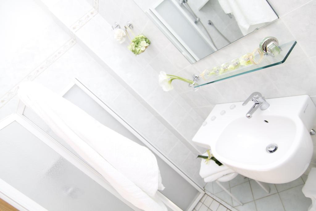 Hotel Orsa Maggiore Milano Marittima Bilik gambar